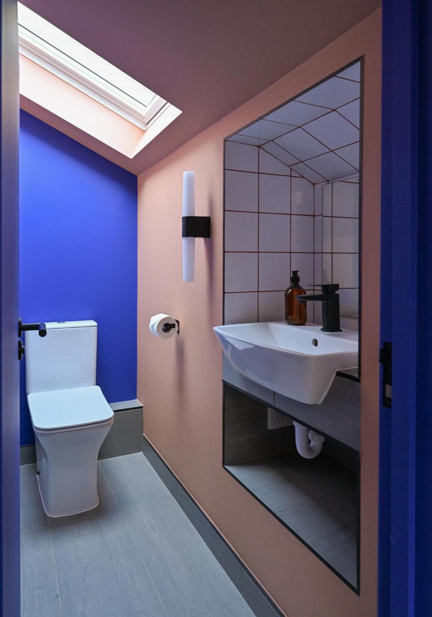 Funky Ensuite Loft Close To Angel & Shoreditch Апартаменты Лондон
